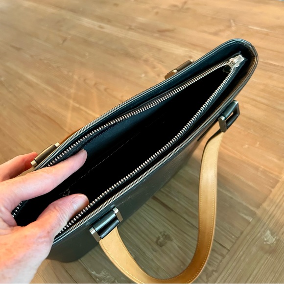 Louis Vuitton Houston Vernis Grey - Picture 5 of 9